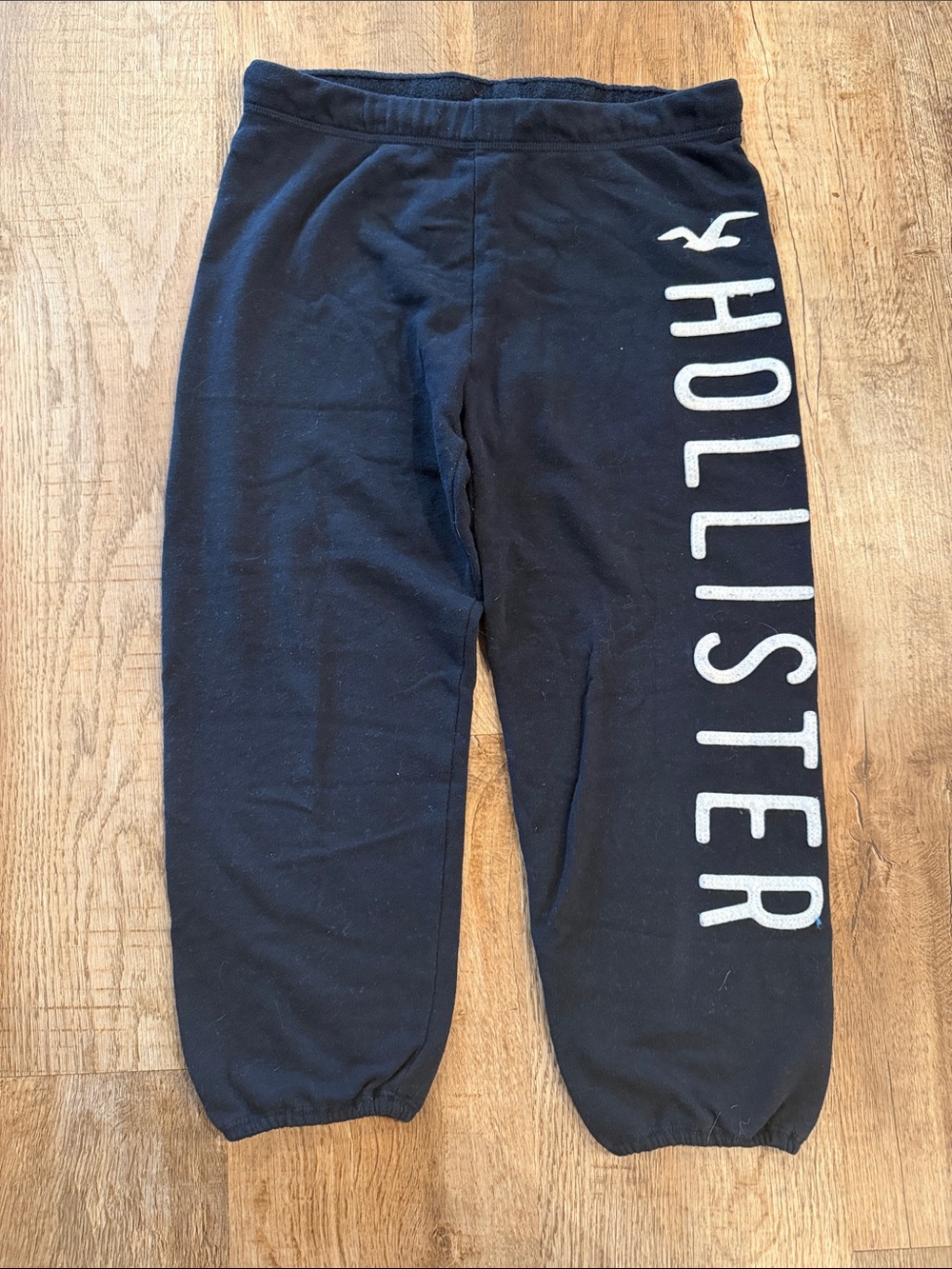 Hollister Black Logo Short Sweatpants